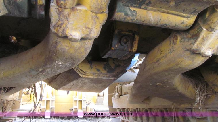 image for item G2220 1972 Caterpillar D7F dozer
