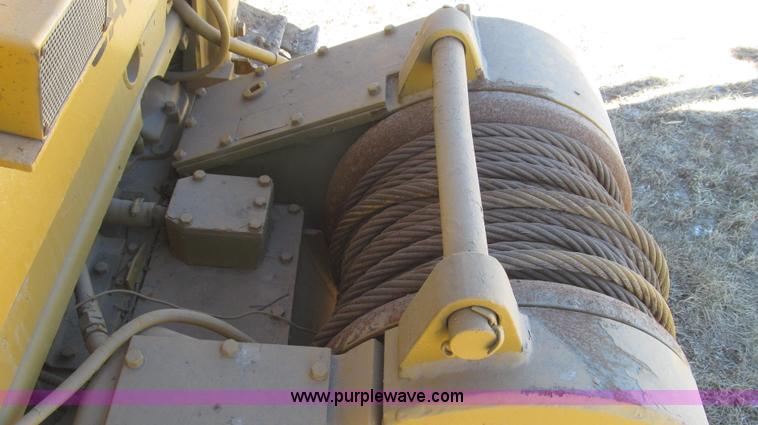 image for item G2220 1972 Caterpillar D7F dozer