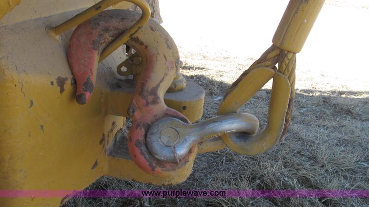 image for item G2220 1972 Caterpillar D7F dozer