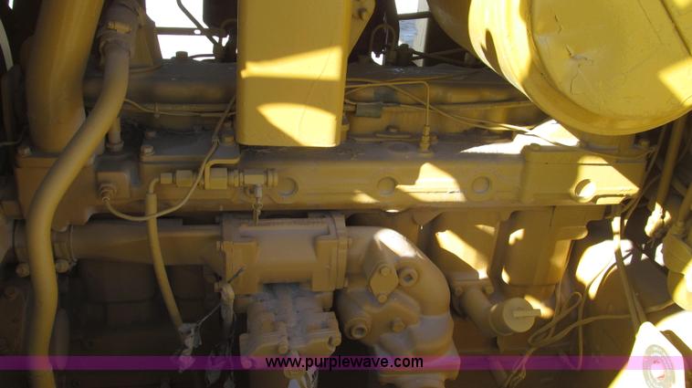 image for item G2220 1972 Caterpillar D7F dozer