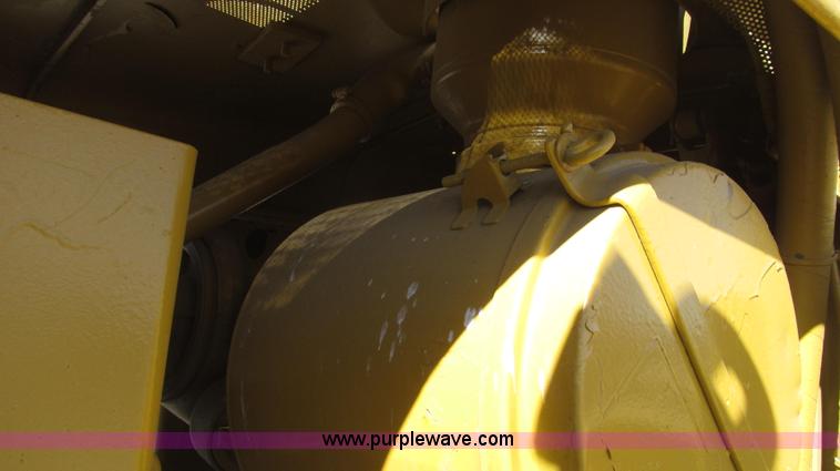 image for item G2220 1972 Caterpillar D7F dozer