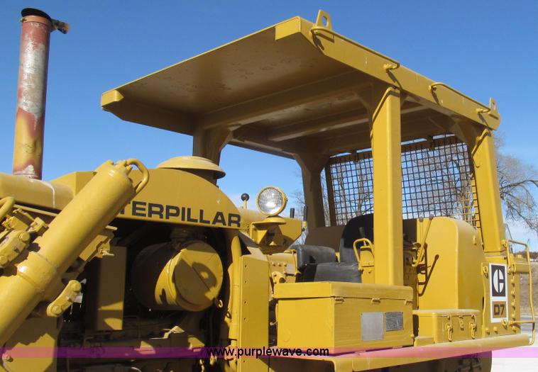 image for item G2220 1972 Caterpillar D7F dozer