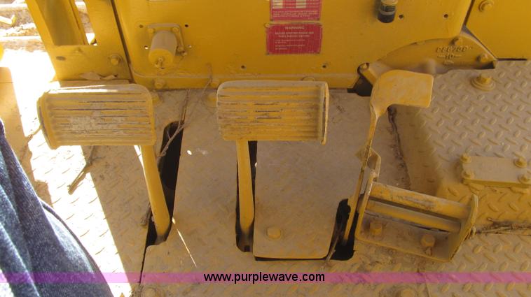 image for item G2220 1972 Caterpillar D7F dozer