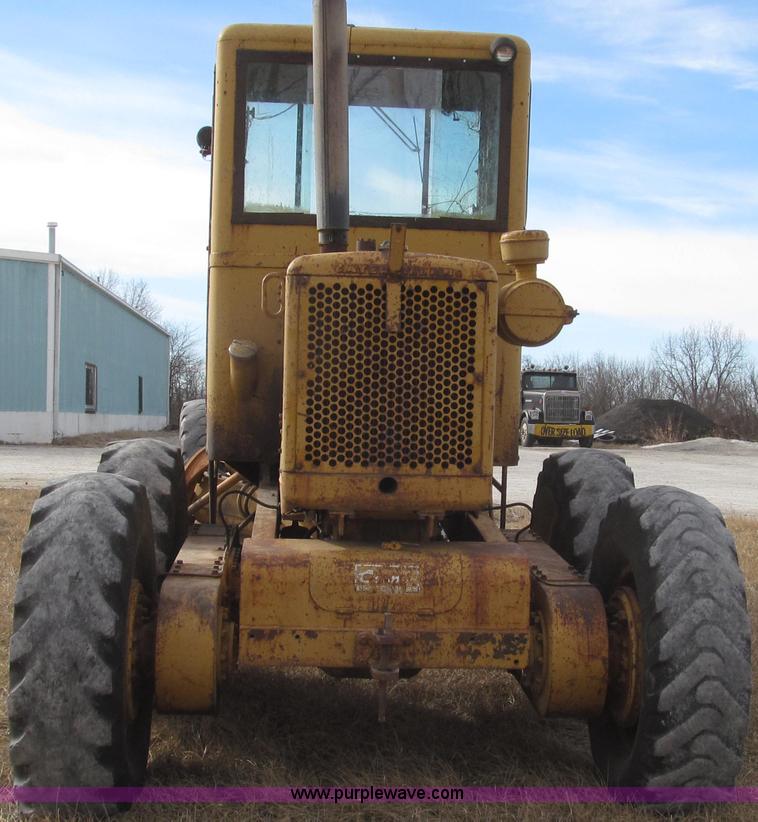 image for item G2221 1960 Caterpillar 112E motor grader