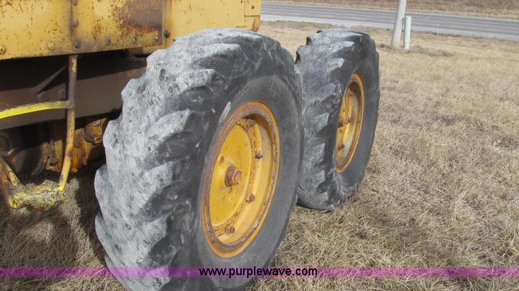 image for item G2221 1960 Caterpillar 112E motor grader