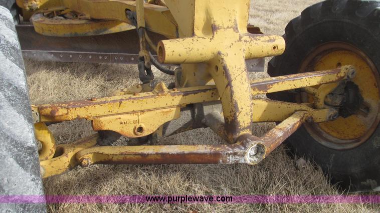 image for item G2221 1960 Caterpillar 112E motor grader