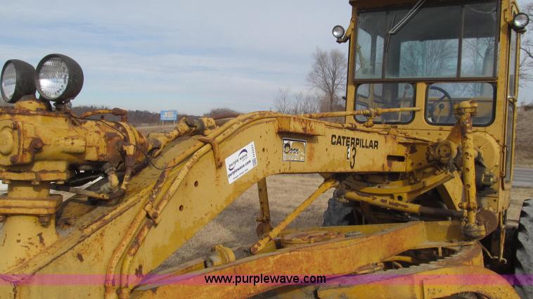 image for item G2221 1960 Caterpillar 112E motor grader