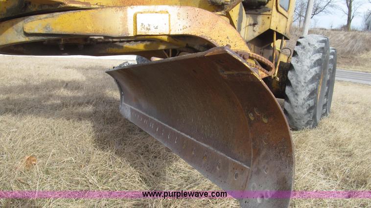 image for item G2221 1960 Caterpillar 112E motor grader