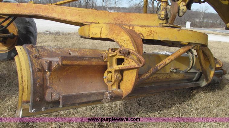 image for item G2221 1960 Caterpillar 112E motor grader