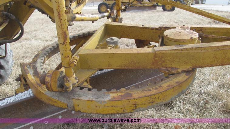 image for item G2221 1960 Caterpillar 112E motor grader