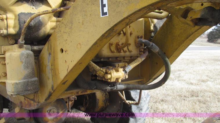 image for item G2221 1960 Caterpillar 112E motor grader