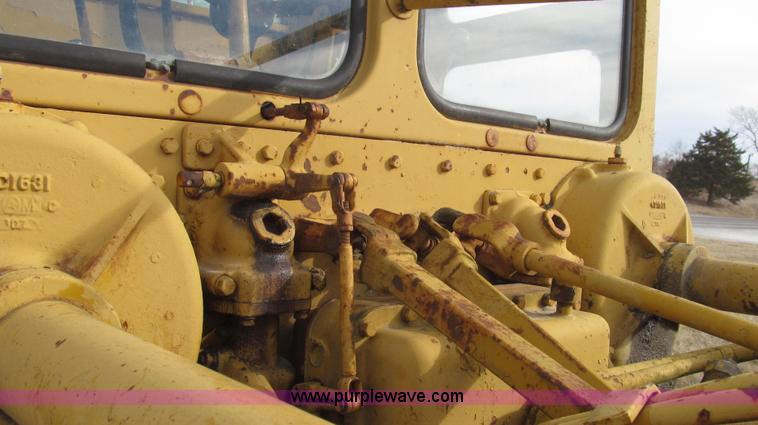 image for item G2221 1960 Caterpillar 112E motor grader