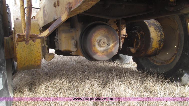 image for item G2221 1960 Caterpillar 112E motor grader