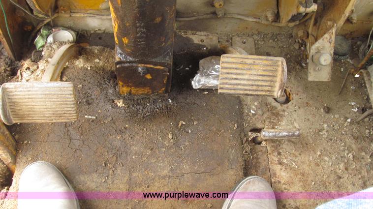 image for item G2221 1960 Caterpillar 112E motor grader