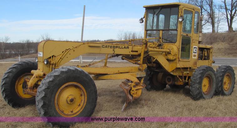 image for item G2222 1973 Caterpillar 112F motor grader