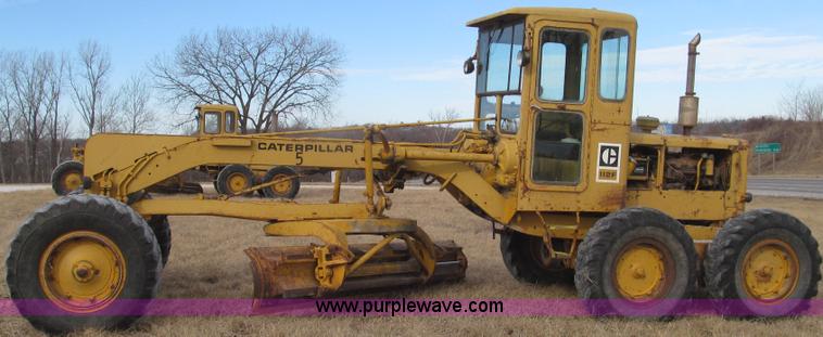 image for item G2222 1973 Caterpillar 112F motor grader