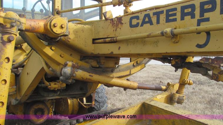 image for item G2222 1973 Caterpillar 112F motor grader
