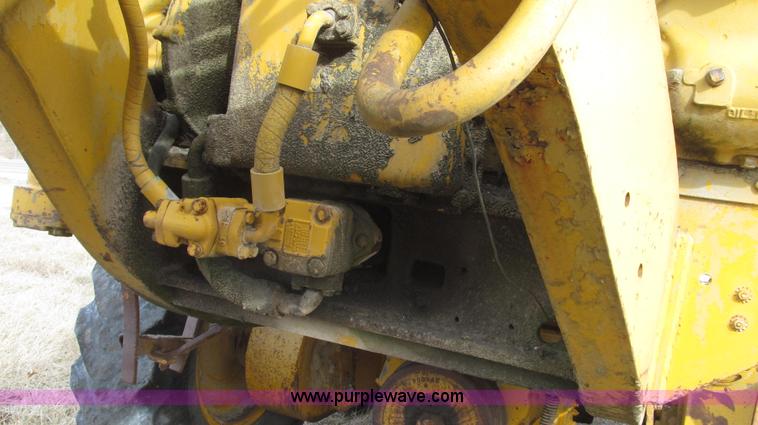 image for item G2222 1973 Caterpillar 112F motor grader