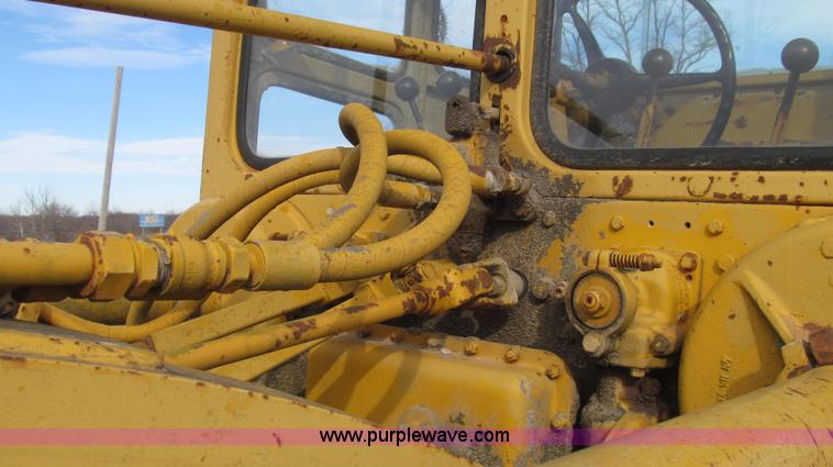 image for item G2222 1973 Caterpillar 112F motor grader