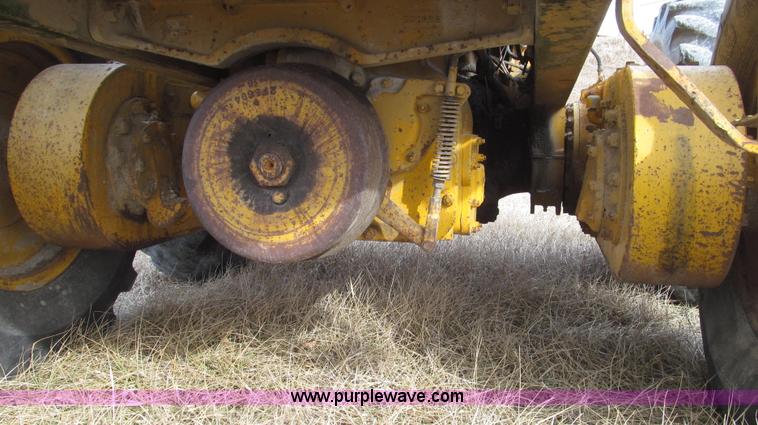 image for item G2222 1973 Caterpillar 112F motor grader