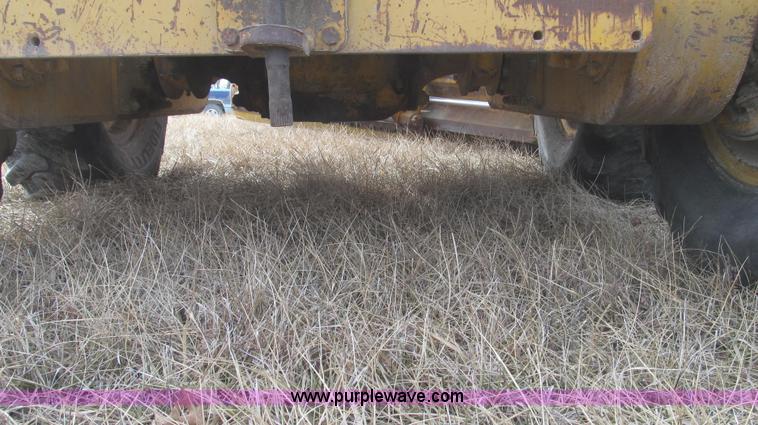 image for item G2222 1973 Caterpillar 112F motor grader