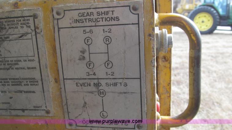 image for item G2222 1973 Caterpillar 112F motor grader