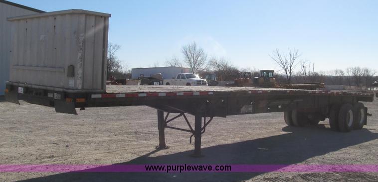 image for item G2237 1996 Transcraft TL2000 Super Beam flatbed trailer