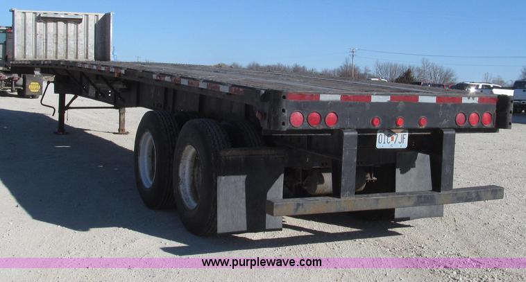 image for item G2237 1996 Transcraft TL2000 Super Beam flatbed trailer