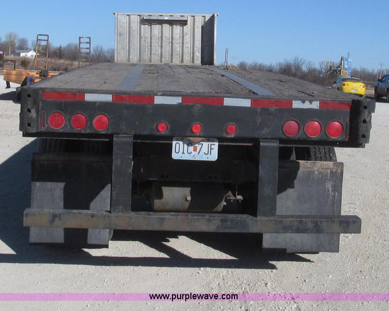 image for item G2237 1996 Transcraft TL2000 Super Beam flatbed trailer