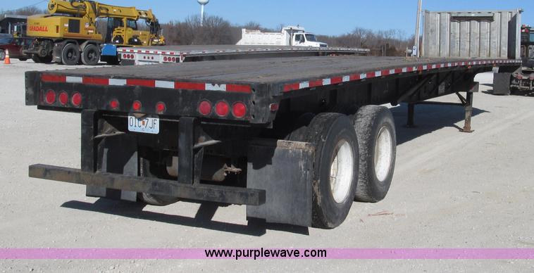 image for item G2237 1996 Transcraft TL2000 Super Beam flatbed trailer