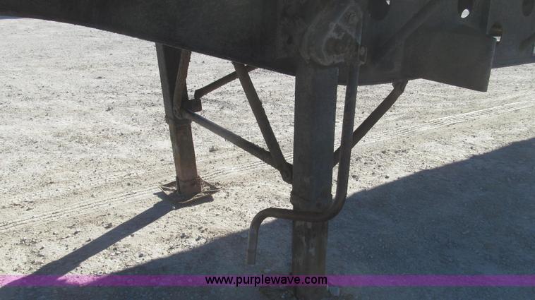 image for item G2237 1996 Transcraft TL2000 Super Beam flatbed trailer