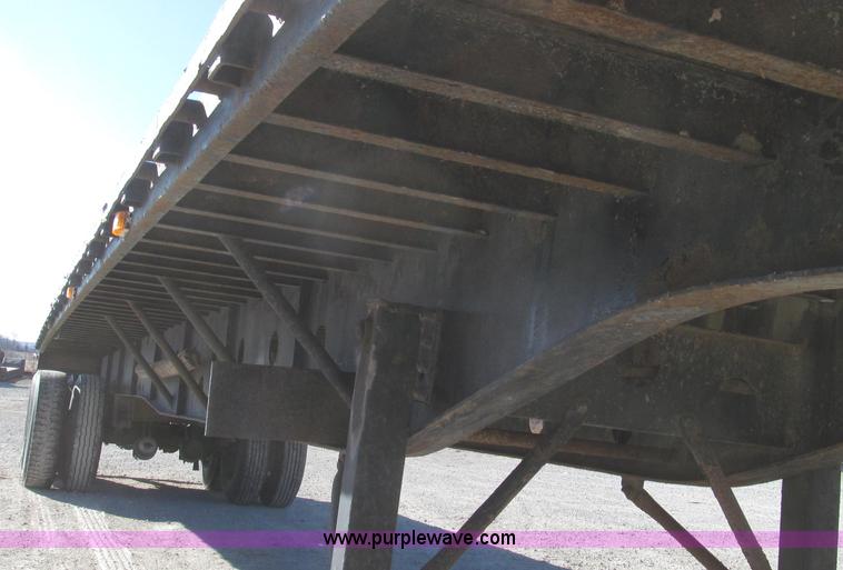 image for item G2237 1996 Transcraft TL2000 Super Beam flatbed trailer