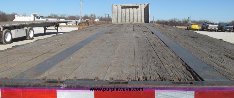 image for item G2237 1996 Transcraft TL2000 Super Beam flatbed trailer