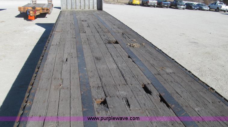 image for item G2237 1996 Transcraft TL2000 Super Beam flatbed trailer