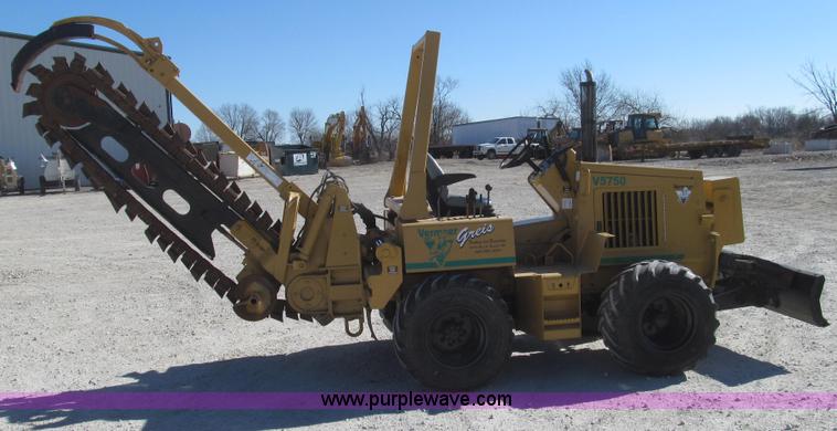 image for item G2240 1999 Vermeer V5750 trencher