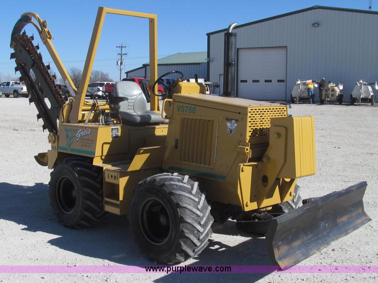 image for item G2240 1999 Vermeer V5750 trencher