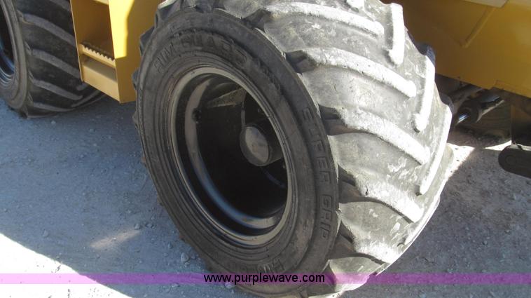 image for item G2240 1999 Vermeer V5750 trencher