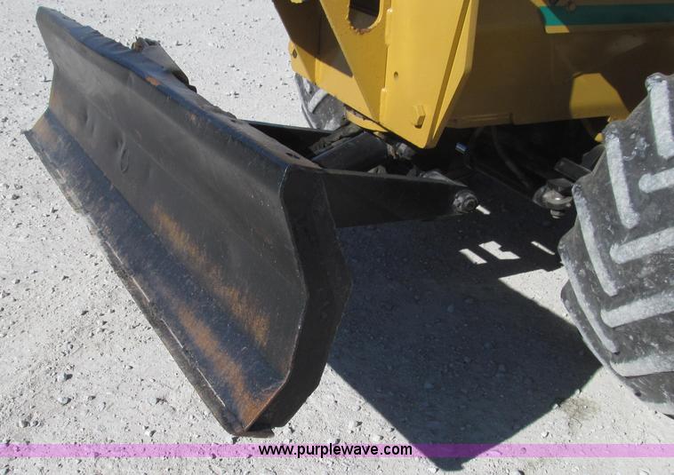 image for item G2240 1999 Vermeer V5750 trencher