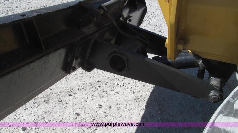 image for item G2240 1999 Vermeer V5750 trencher