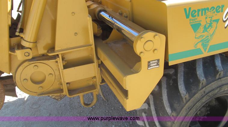 image for item G2240 1999 Vermeer V5750 trencher