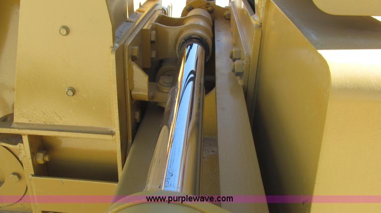 image for item G2240 1999 Vermeer V5750 trencher