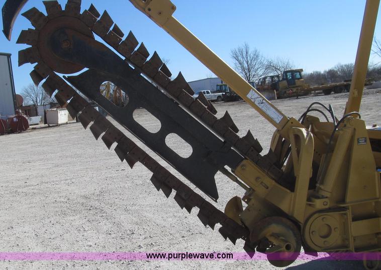 image for item G2240 1999 Vermeer V5750 trencher