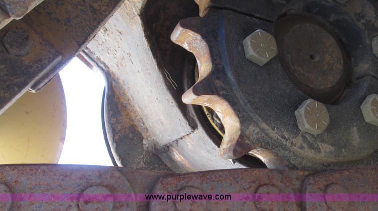 image for item G2240 1999 Vermeer V5750 trencher