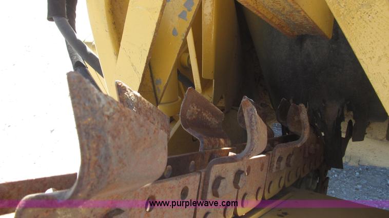 image for item G2240 1999 Vermeer V5750 trencher