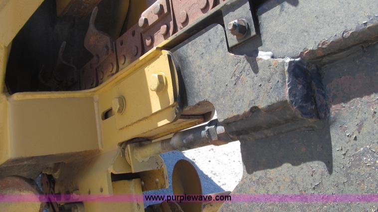 image for item G2240 1999 Vermeer V5750 trencher