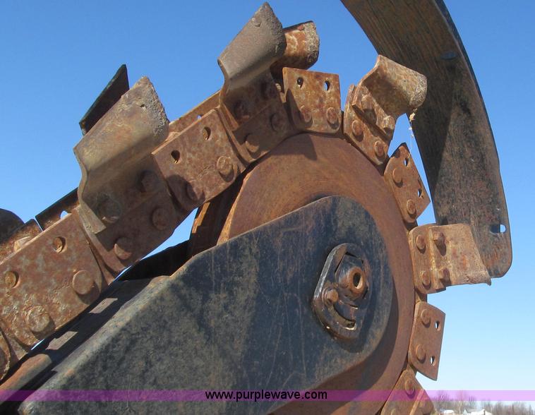 image for item G2240 1999 Vermeer V5750 trencher