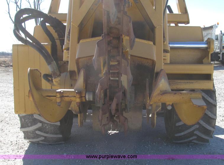 image for item G2240 1999 Vermeer V5750 trencher