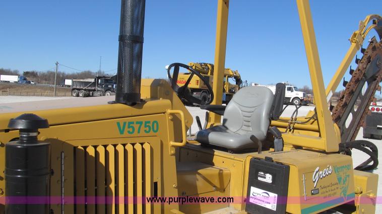 image for item G2240 1999 Vermeer V5750 trencher