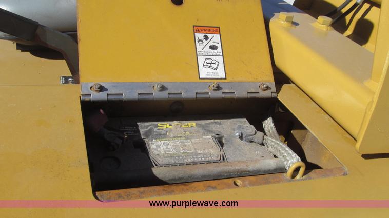 image for item G2240 1999 Vermeer V5750 trencher