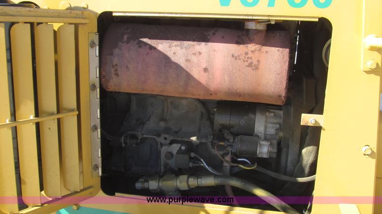 image for item G2240 1999 Vermeer V5750 trencher